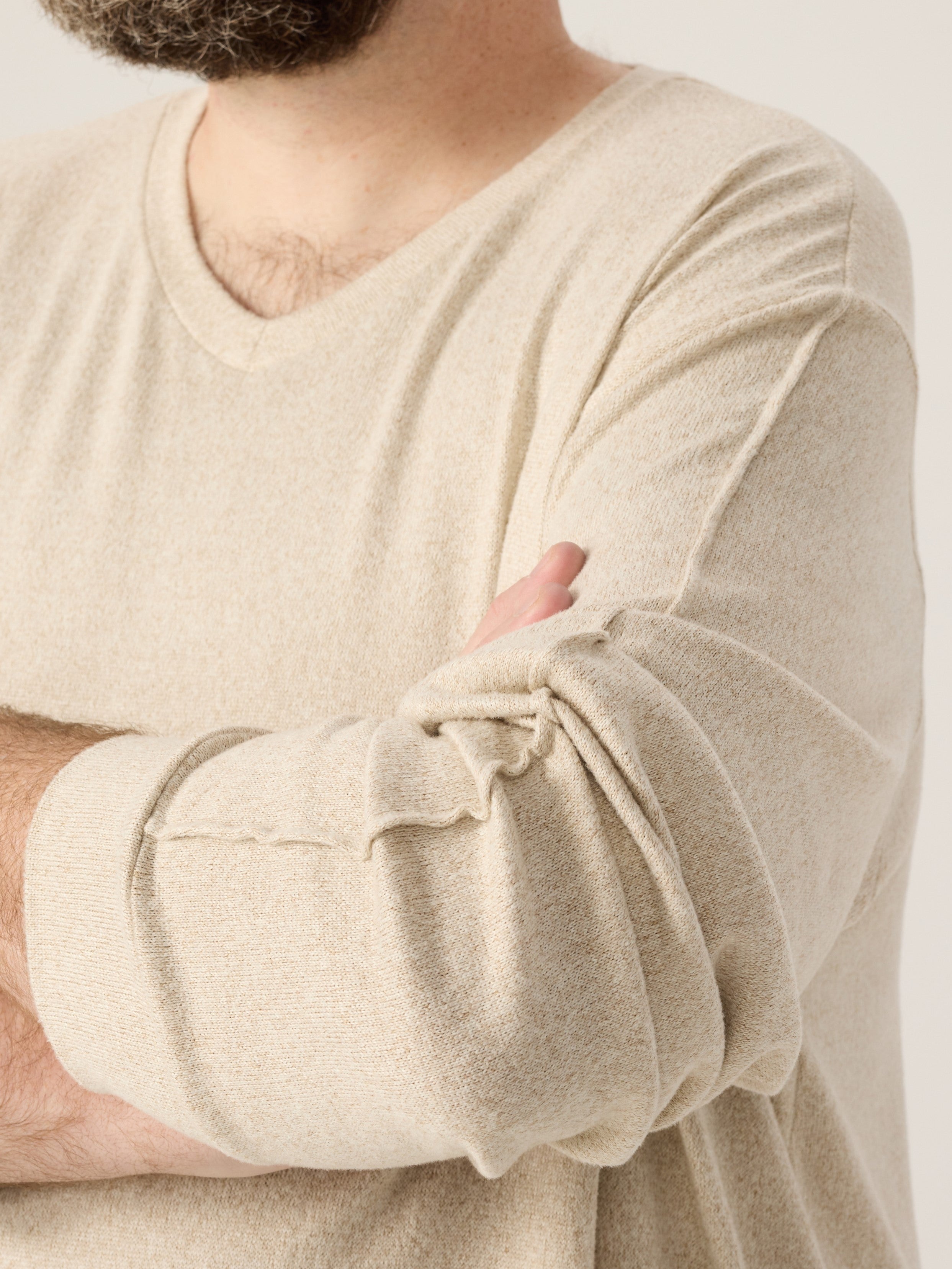 SWEATER V-NECK ▪ Cedric