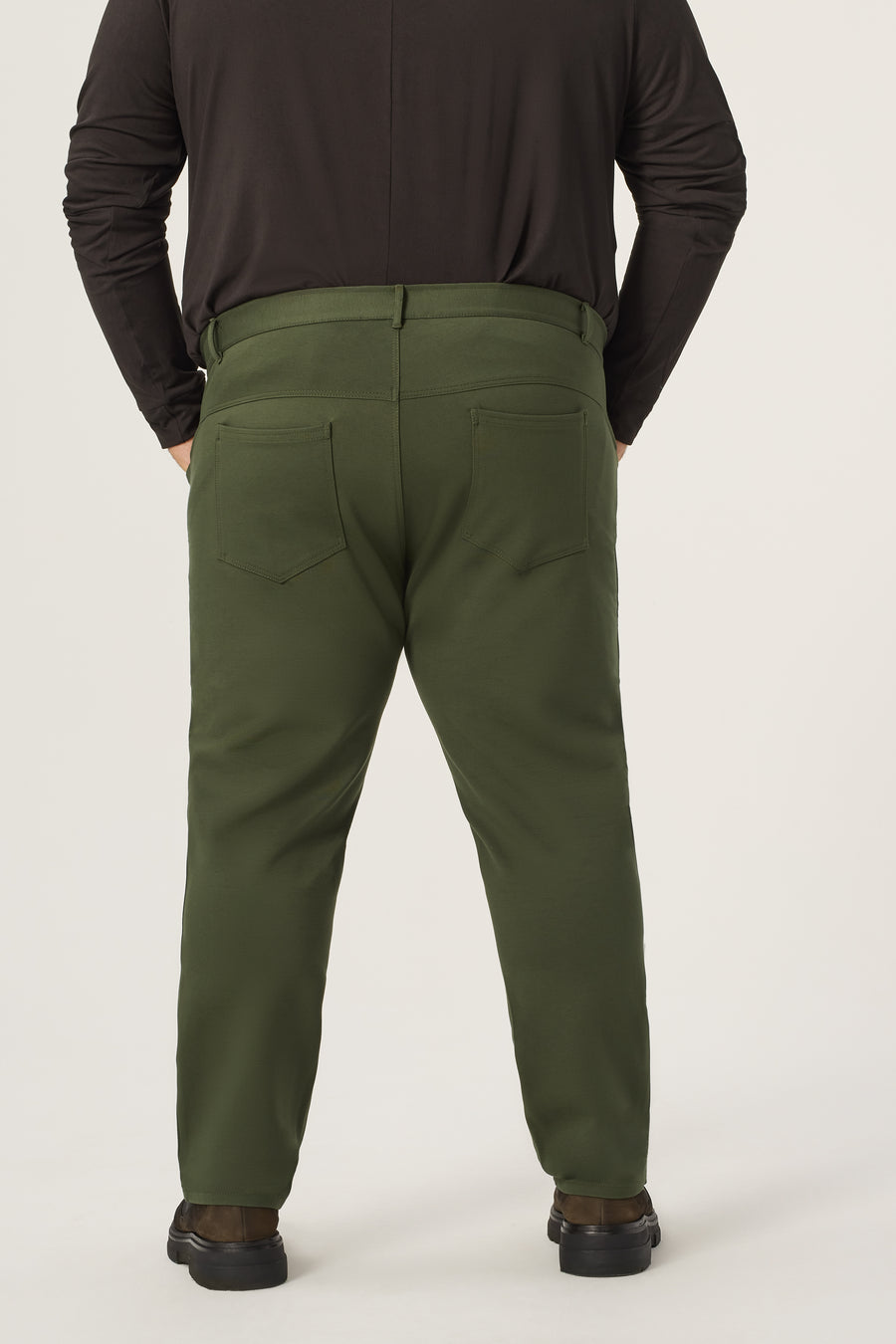 FITTED STRETCH PANTS